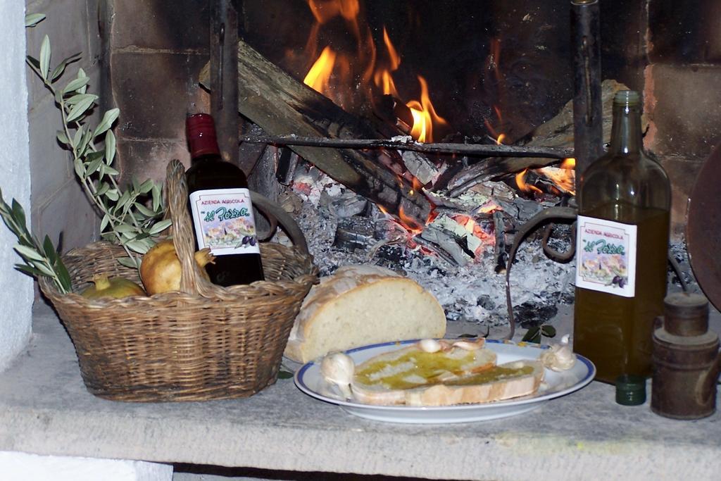 Casa Vacanze Podere Ugolini Ronta Εξωτερικό φωτογραφία
